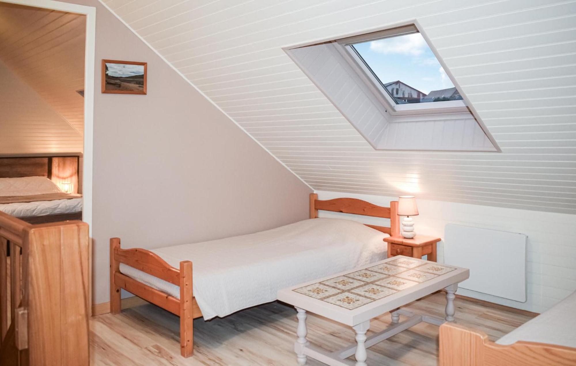 3 Bedroom Awesome Home In Lezardrieux ภายนอก รูปภาพ