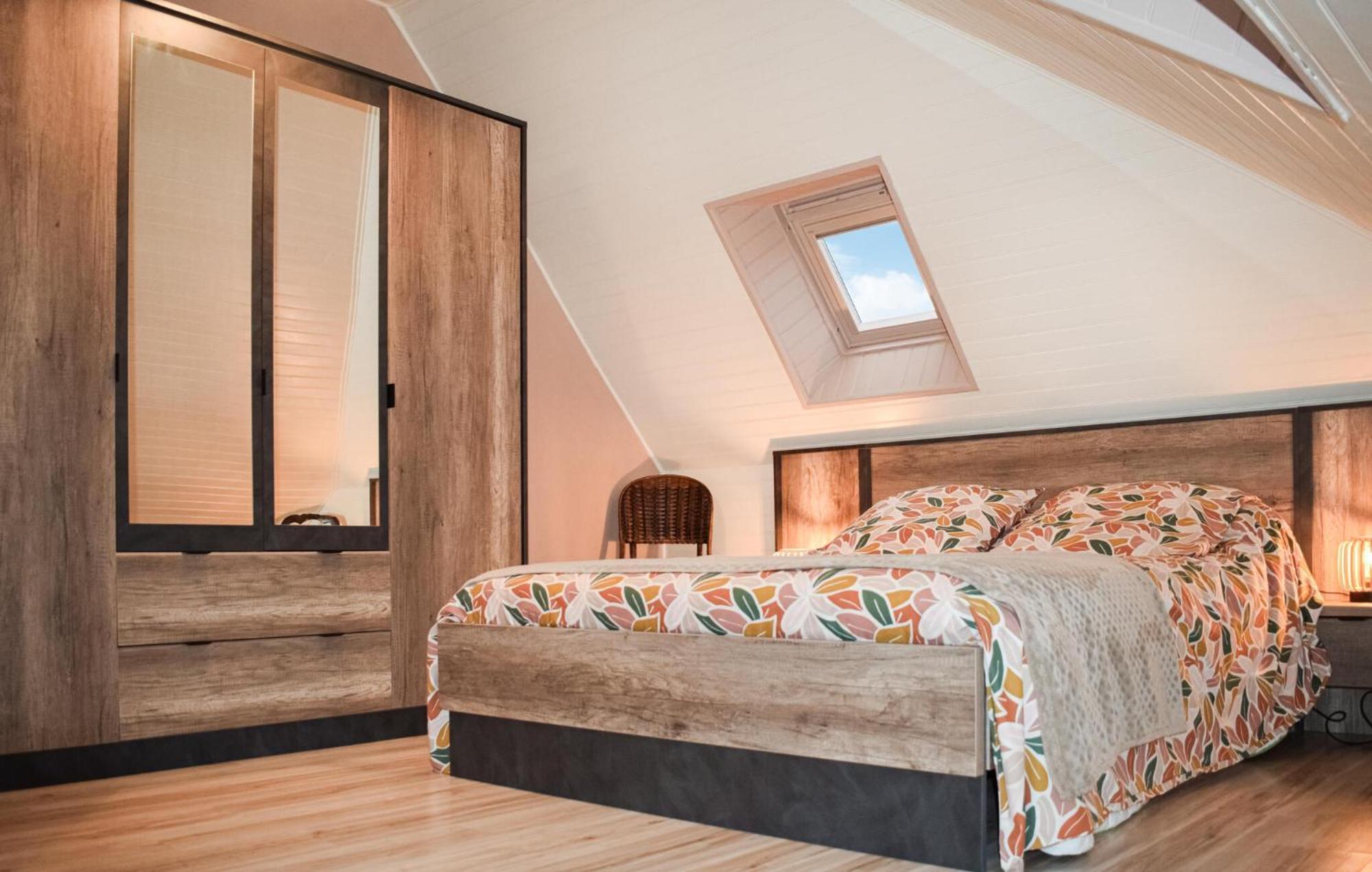3 Bedroom Awesome Home In Lezardrieux ภายนอก รูปภาพ